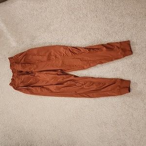 Lululemon dance studio jogger